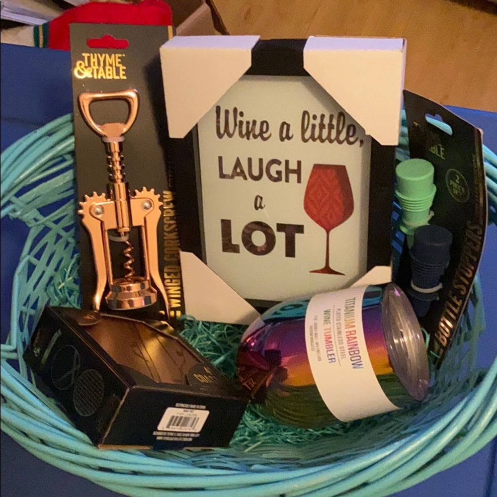 Gift Basket For Wine Lovers
